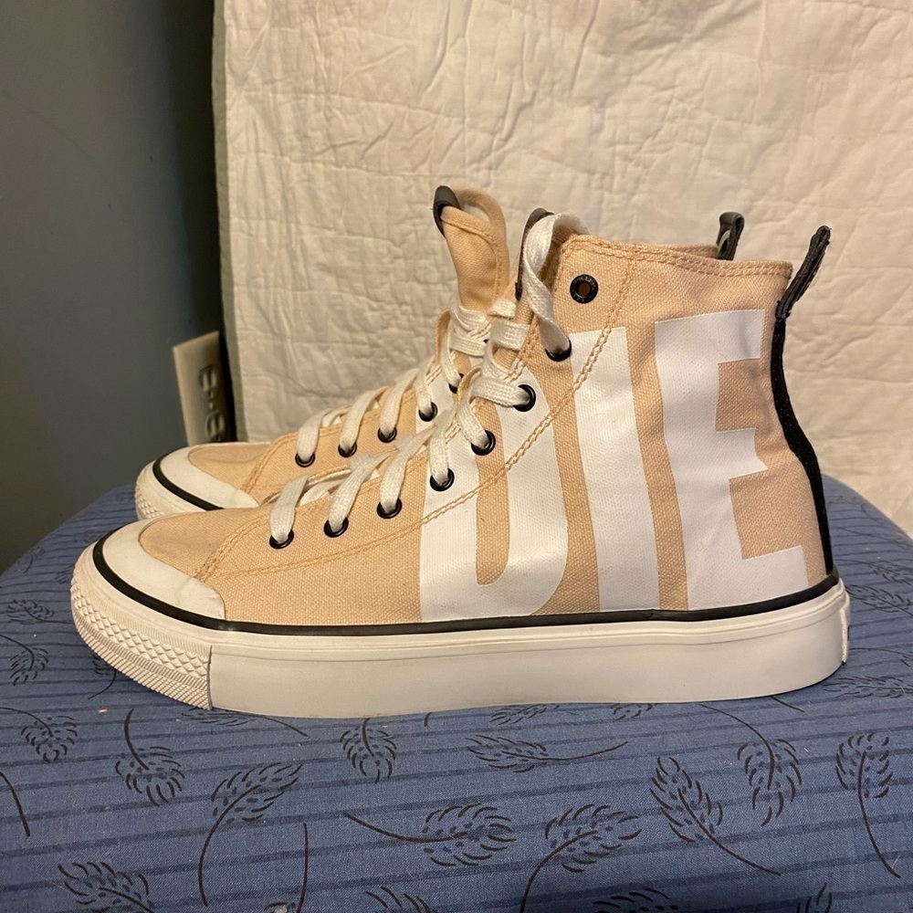 Diesel s astico logo printed high top sneaker in beige size 10